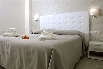 Gardenia Rome
