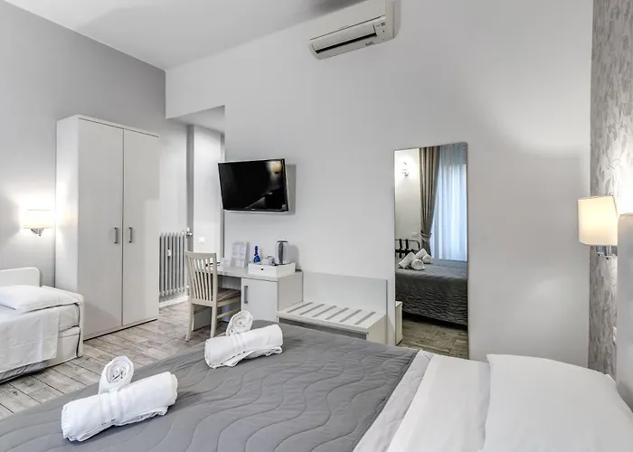 לינה וארוחת בוקר Gardenia 4*