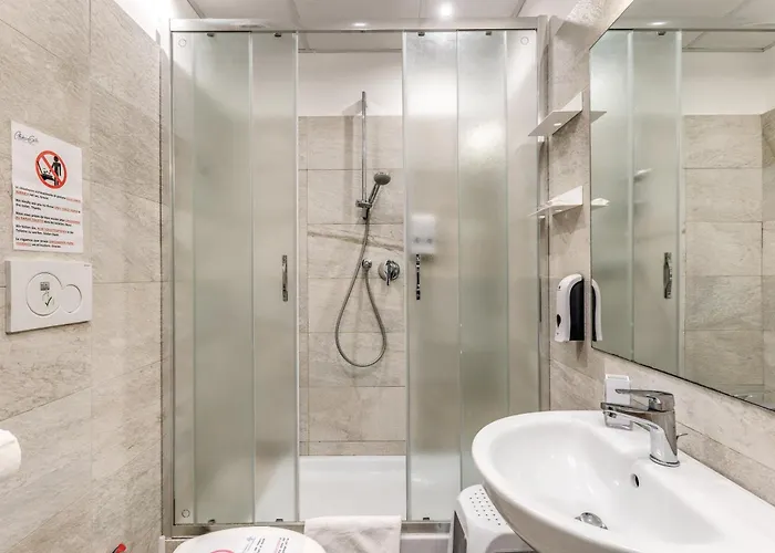 Gardenia לינה וארוחת בוקר 4*