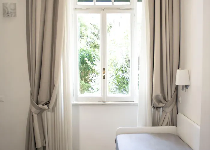 לינה וארוחת בוקר Gardenia